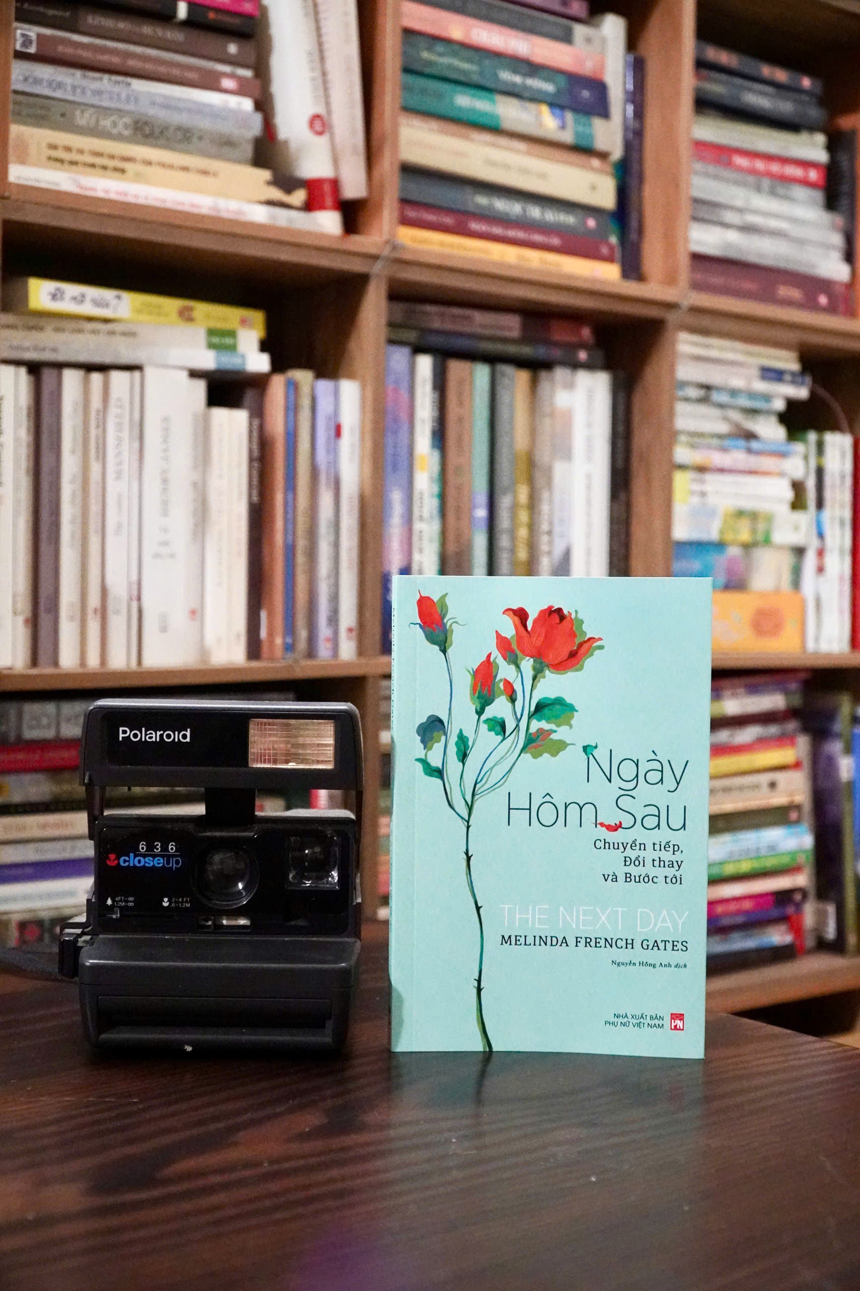 The Next Day - Ngày Hôm Sau - Chuyển Tiếp, Đổi Thay Và Bước Tới - Ảnh 5